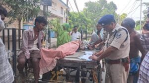 मुंगेर: गंगा में डूबते दोस्तों को बचाकर खुद शहीद हुआ 17 वर्षीय रौशन